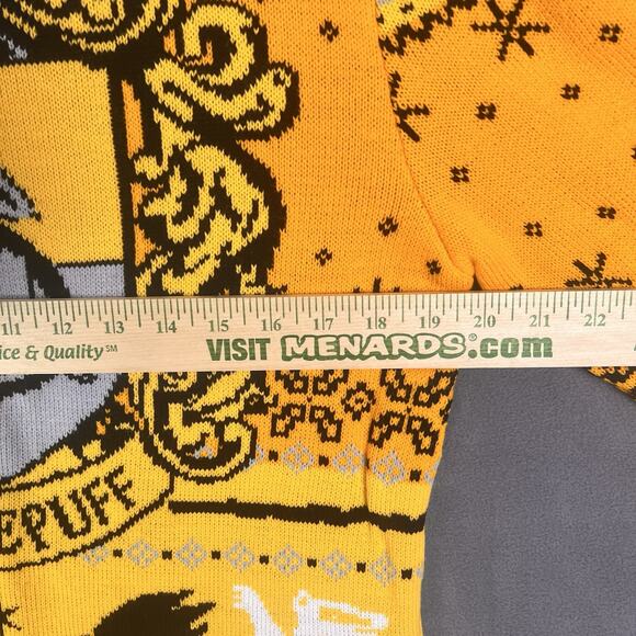 Harry Potter Hufflepuff Sweater Mens Sz M Yellow Black Christmas Unisex Knit - Picture 8 of 8